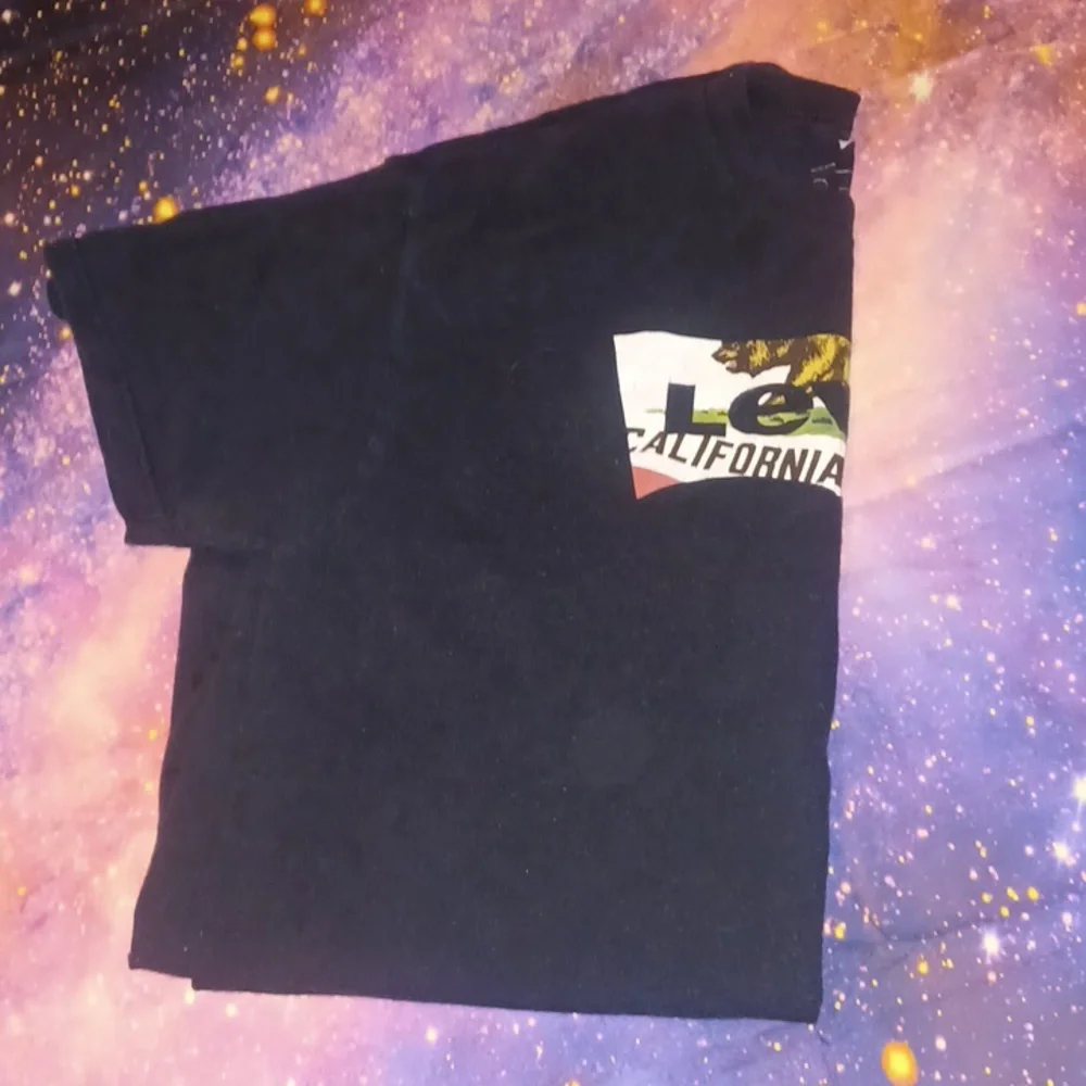 Levi's tee - Picture 3 of 3